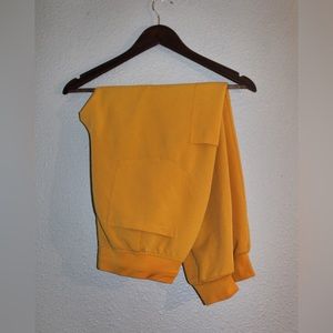 Mandala 9 Pocket Jogger Scrubs in Honey